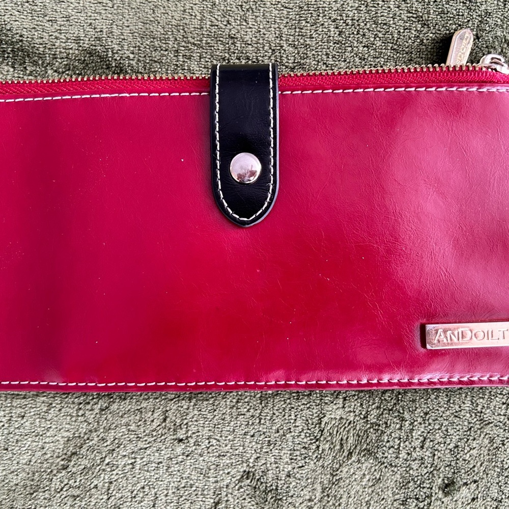 ANDOILT Women's Leather Wallet RFID Blocking Credit Card Holder Zipper Cellphone